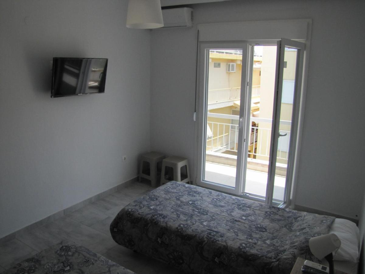 Kostas' House Apartment Hanioti Exterior photo